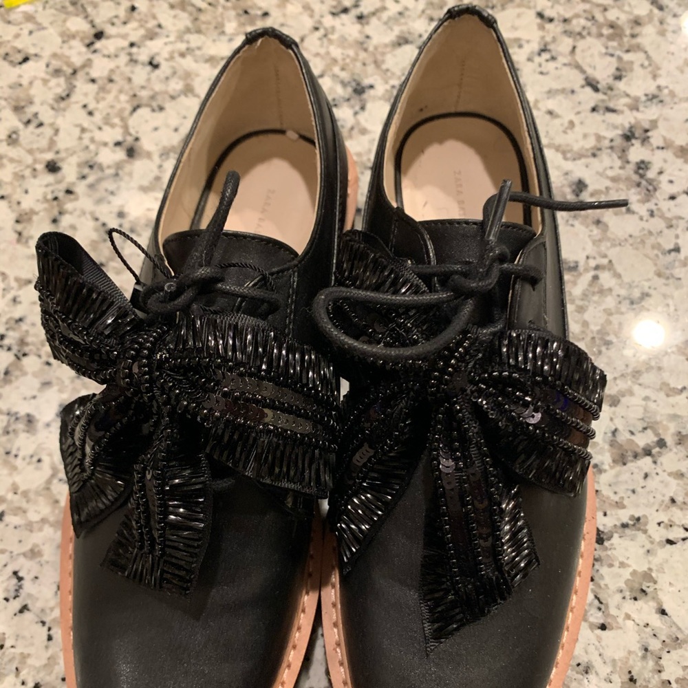 Zara Women shoes ,, never worn